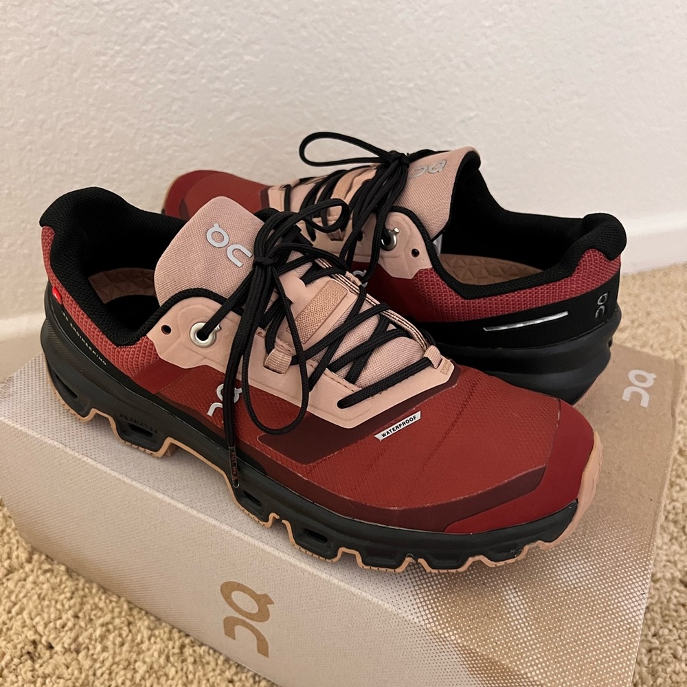 On Running Cloudventure Waterproof Women’s Trail Running Shoes (On Cloud)